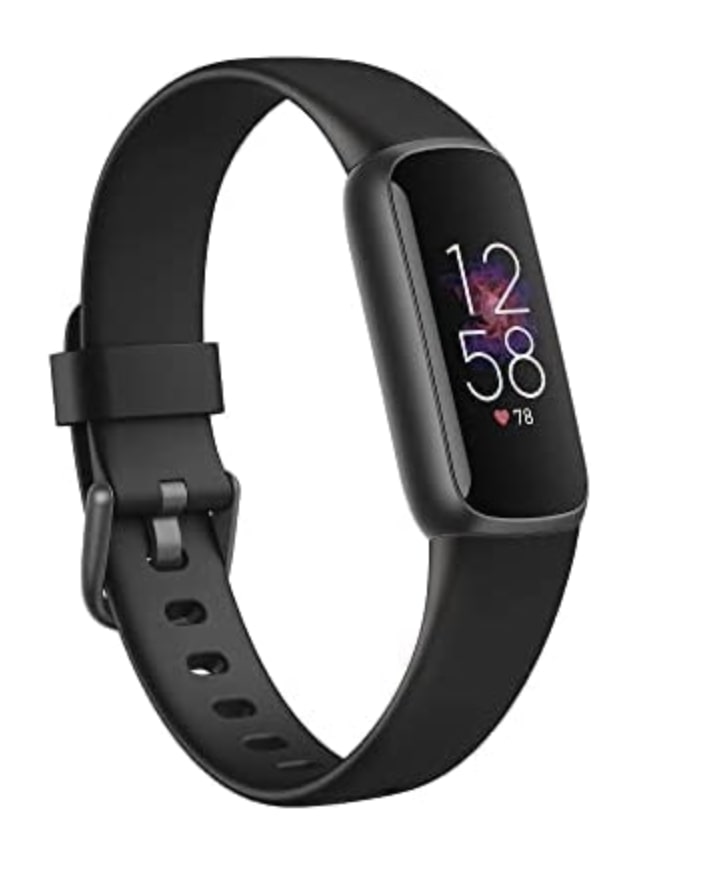 fitbit luxe