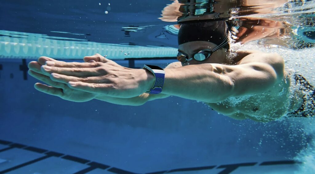 swim with versa 3